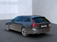 Gebraucht Volvo V90 Plus 455 PS (334 kW) 2025 Platinum grey / (metallic) Kombi