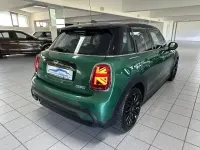 Używany Mini Cooper Classic 136 KM (100 kW) 2021 Zielony Hatchback