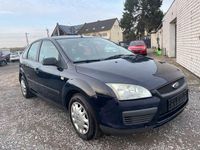 Gebraucht Ford Focus Trend 101 PS (74 kW) 2006 Blau Limousine