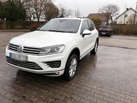 Gebraucht VW Touareg 262 PS (192 kW) 2016 Weiß SUV