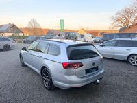 Gebraucht VW Passat 200 PS (147 kW) 2022 Silber Kombi