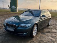 Gebraucht BMW 530 258 PS (189 kW) 2011 Grau Kombi