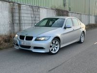 gebraucht BMW 325 i e90 Automatik Leder