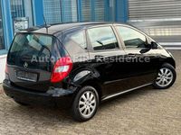 Gebraucht Mercedes A180 109 PS (80 kW) 2011 Schwarz Limousine