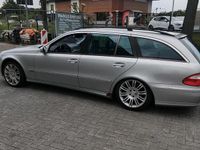 Gebraucht Mercedes E240 Avantgarde 177 PS (130 kW) 2004 Silber Kombi