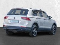 Gebraucht VW Tiguan Move 150 PS (110 kW) 2024 Ivory silver metallic SUV