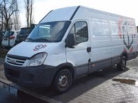 Second-hand Iveco Daily 106 CP (77 kW) 2011 Alb Berlinǎ