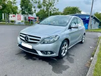 Gebraucht Mercedes B200 153 PS (112 kW) 2012 Silber Kleinwagen