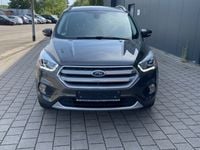 Gebraucht Ford Kuga Titanium 150 PS (110 kW) 2017 Grau SUV