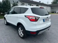 Gebraucht Ford Kuga 150 PS (110 kW) 2019 Weiß SUV