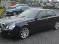 Gebraucht Mercedes E320 224 PS (164 kW) 2007 Blau Limousine