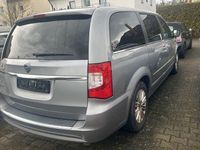 Gebraucht Lancia Voyager 177 PS (130 kW) 2014 Silber Van / Kleinbus