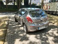 Gebraucht Hyundai i20 Edition 86 PS (63 kW) 2013 Grau Kleinwagen