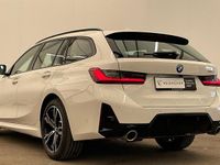 Gebraucht BMW 330e Comfort Edition 292 PS (214 kW) 2025 Alpinweiß uni Kombi