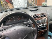 Gebraucht Mitsubishi Galant 163 PS (119 kW) 1997 Grün Kombi