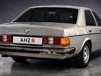 Gebraucht Mercedes 230 99 PS (72 kW) 1984 Silber Limousine