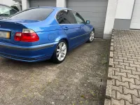 Gebraucht BMW 323 170 PS (125 kW) 1998 Blau Limousine