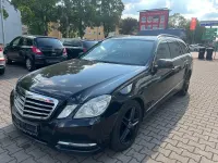 Gebraucht Mercedes E220 170 PS (125 kW) 2012 Schwarz Kombi