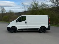 Gebraucht Renault Trafic 114 PS (83 kW) 2008 Weiß Van / Kleinbus