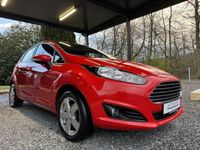 Gebraucht Ford Fiesta 82 PS (60 kW) 2015 Rot Limousine