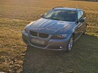 Gebraucht BMW 318 143 PS (105 kW) 2009 Grau Kombi
