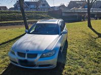 Gebraucht BMW 320 150 PS (110 kW) 2006 Silber Kombi