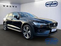Gebraucht Volvo V60 CC Ultimate 197 PS (144 kW) 2024 Onyx black / metallic Kombi