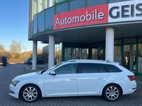 Gebraucht Skoda Superb Style 190 PS (139 kW) 2016 Weiß Kombi