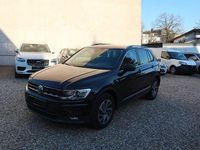 Gebraucht VW Tiguan Sound 125 PS (91 kW) 2017 Schwarz (metallic) SUV