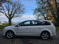 Gebraucht Ford Focus 101 PS (74 kW) 2007 Weiß Limousine