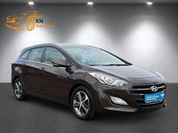 Gebraucht Hyundai i30 110 PS (80 kW) 2017 Braun Kombi