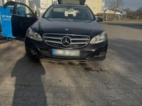 Gebraucht Mercedes E220 170 PS (125 kW) 2016 Schwarz Kombi