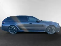 Gebraucht BMW M5 M Sport 727 PS (534 kW) 2025 Bmw individual frozen deep grey metallic Kombi
