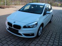 Gebraucht BMW 218 Active Tourer Basis 150 PS (110 kW) 2015 Weiß Van / Kleinbus