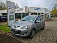 Używany Mazda 2 Sendo 84 KM (61 kW) 2014 Srebrny Sedan/Limuzyna