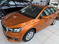 Gebraucht Skoda Fabia Essence 80 PS (58 kW) 2025 Phoenixorange metallic Kleinwagen