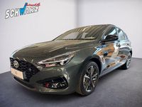 Neu Hyundai i30 Advantage 101 PS (74 kW) 2025 Grün Limousine