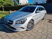 Gebraucht Mercedes CLA180 Shooting Brake 122 PS (89 kW) 2017 Silber Kombi