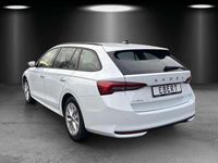 Neu Skoda Octavia Selection 150 PS (110 kW) 2025 Moonweiß perleffekt Kombi