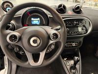 Gebraucht Smart ForTwo Coupé 60 kW (82 PS) 2021 Weiß Kleinwagen