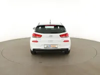 Gebraucht Hyundai i30 Select 99 PS (72 kW) 2019 Weiß Limousine
