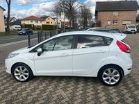 Gebraucht Ford Fiesta Titanium 82 PS (60 kW) 2009 Weiß Kleinwagen