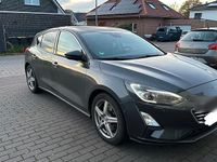 Gebraucht Ford Focus Titanium 150 PS (110 kW) 2019 Grau Limousine