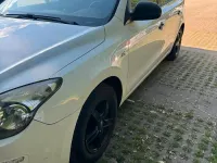 Gebraucht Hyundai i30 90 PS (66 kW) 2009 Weiß Kombi
