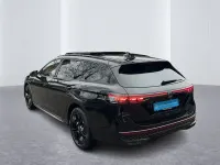 Gebraucht VW Passat R-line 177 PS (130 kW) 2024 Grenadillschwarz metallic Kombi