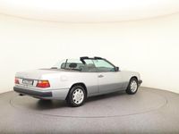 Gebraucht Mercedes E300 Sportline 220 PS (161 kW) 1993 Brillantsilber Cabrio