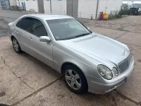Gebraucht Mercedes E270 177 PS (130 kW) 2002 Silber Limousine