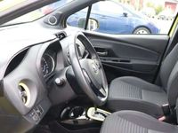 gebraucht Toyota Yaris Hybrid Yaris1.5 VVT-i Comfort mit Design Paket