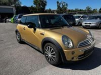 Gebraucht Mini ONE 90 PS (66 kW) 2004 Solid gold Kleinwagen