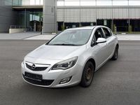 Gebraucht Opel Astra Edition 140 PS (102 kW) 2010 Silber Limousine